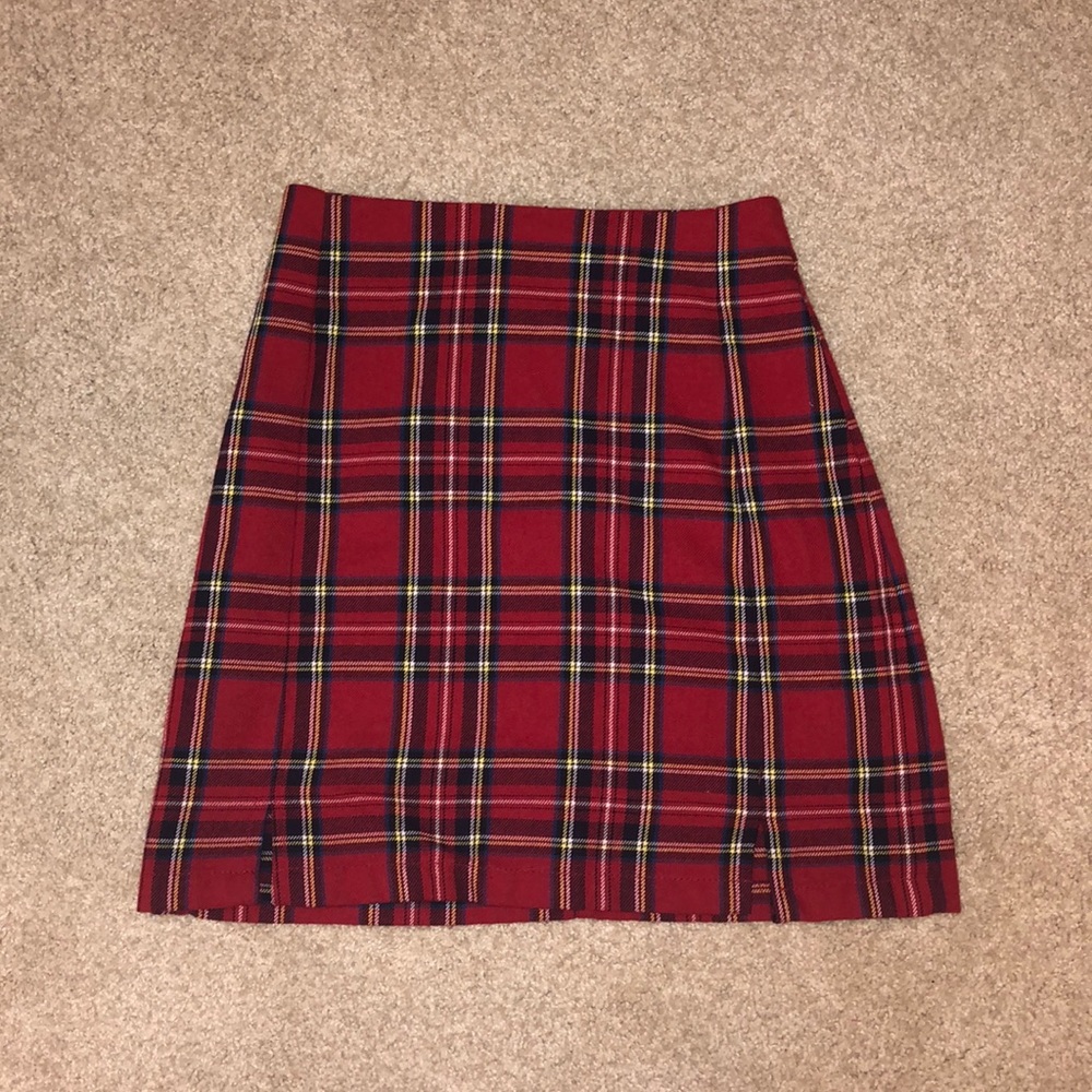 Brandy Melville plaid skirt